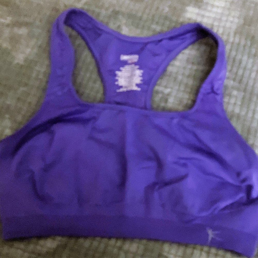 Sports  bra